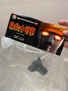 E193