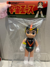 Load image into Gallery viewer, G16951 B