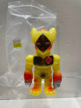 Load image into Gallery viewer, G15135 B