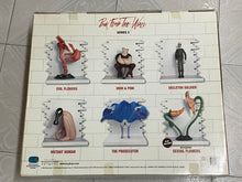 Load image into Gallery viewer, E679 S.E.G. Toys in 2003–2004 Pink Floyd The Wall Action Figures Boxed Set