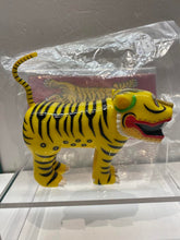 Load image into Gallery viewer, G15882 B