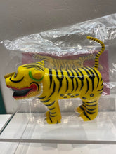 Load image into Gallery viewer, G15882 B