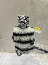 Load image into Gallery viewer, G16136 B