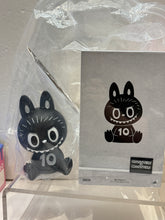 Load image into Gallery viewer, G16055 B