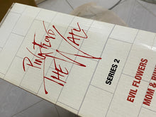 Load image into Gallery viewer, E679 S.E.G. Toys in 2003–2004 Pink Floyd The Wall Action Figures Boxed Set