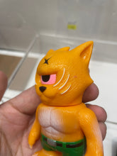 Load image into Gallery viewer, G15135 A hold