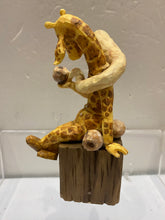 Load image into Gallery viewer, G16261  Resin